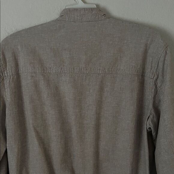 Like New! Banana Republic Linen-Blend Bomber Jacket in Sand in Size M - Picture 7 of 15
